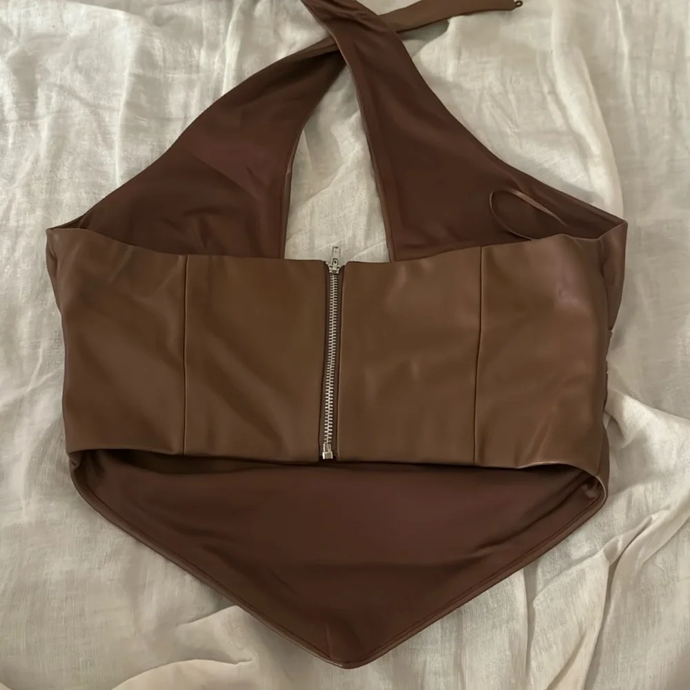 Revolve brown top - Picture 4 of 4
